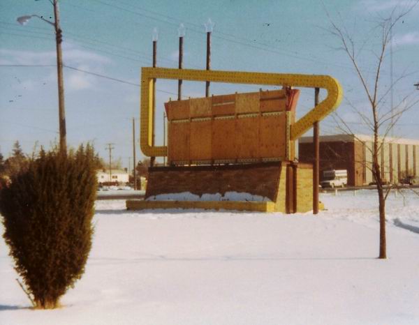 Pontiac Drive-In Theatre - Marquee 1977 From Greg Mcglone (newer photo)